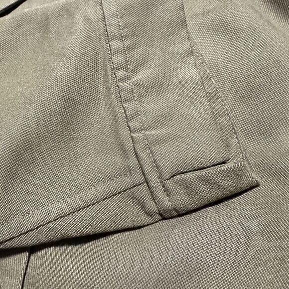 JH Collectibles button down shirt. Size 1X. NWT - Picture 6 of 8